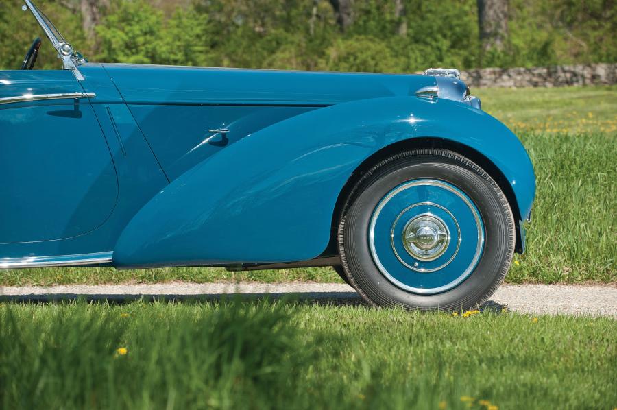 Детали экстерьера Lagonda LG6 Rapide Drophead Coupe 1938 года  (фото 18 из 40)